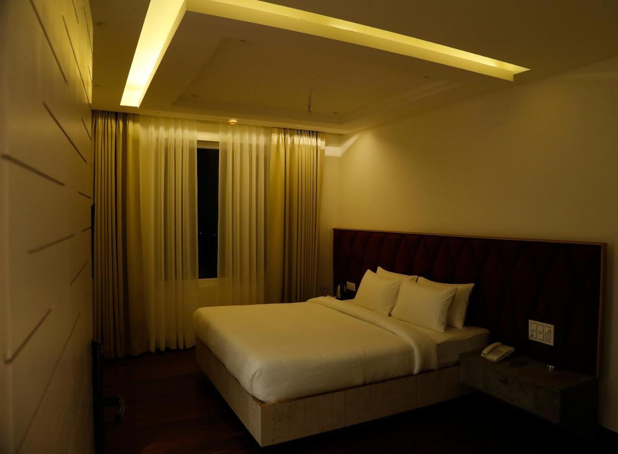 Dayal Hotel Una (Himachal Pradesh) Екстер'єр фото